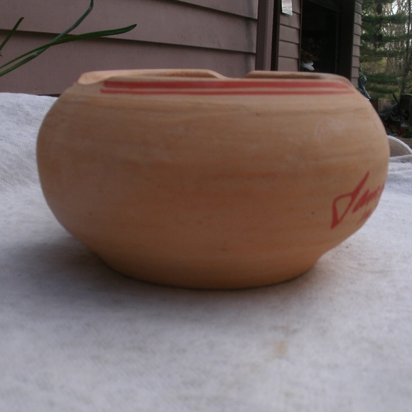 Vintage Handmade Pottery Ashtray signed by artist - Picture 4 of 8